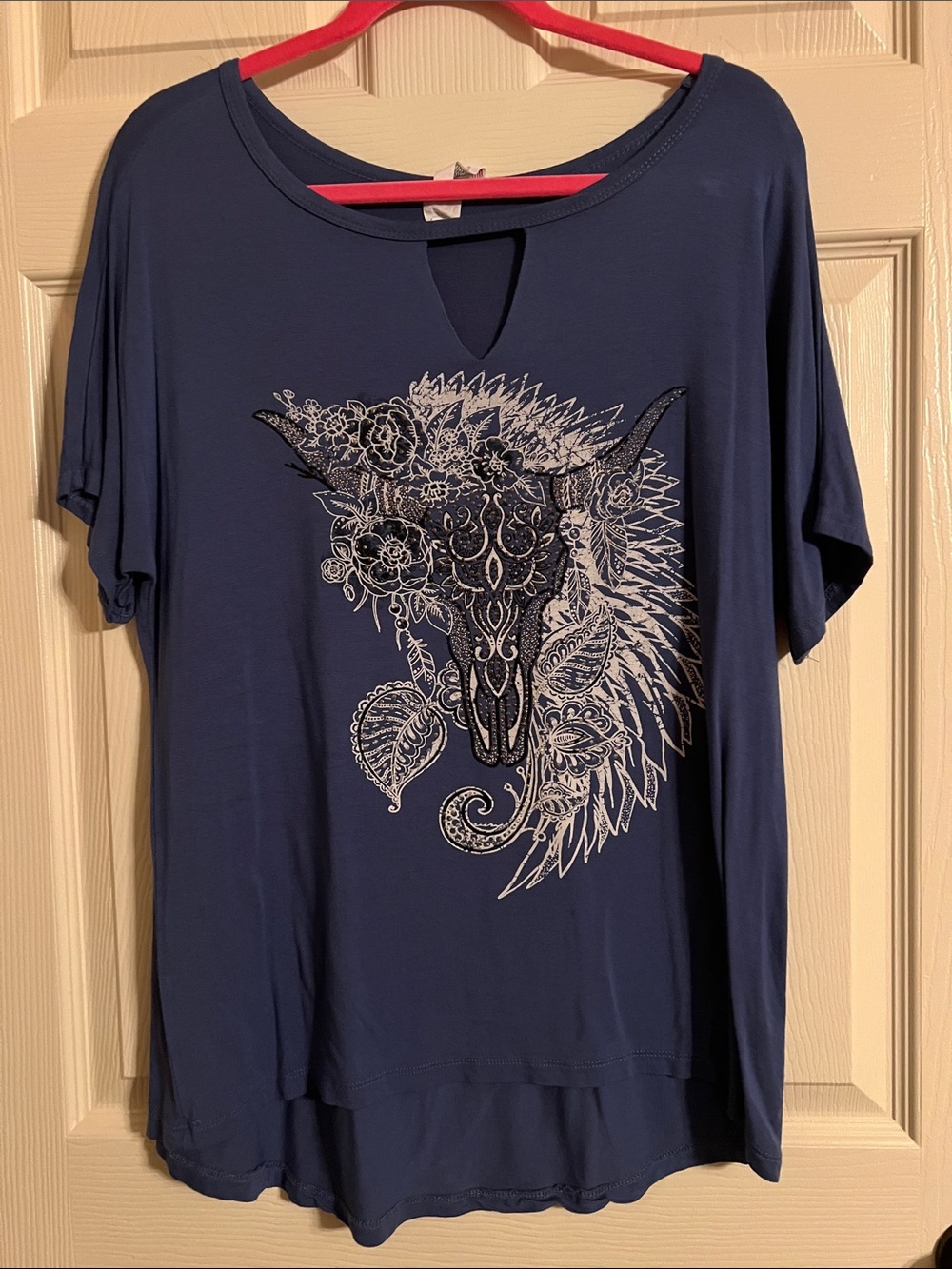Women's Navy Short Sleeve Graphic Keyhole Tee